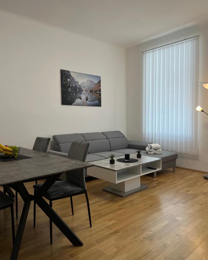 Modernes Juwel In Zentraler Lage Viena Exterior foto